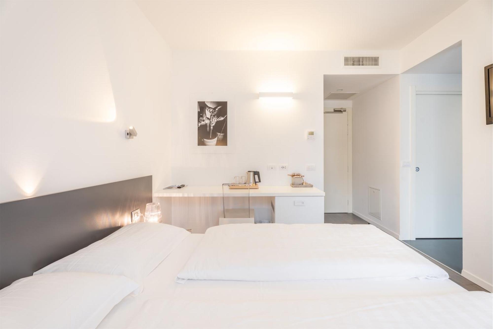 On The Rock Hotel อาร์โก ภายนอก รูปภาพ